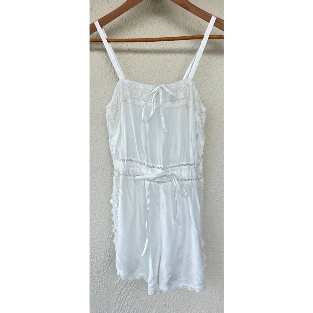 Urban Outfitters Juliette Lace Inset Romper S Eyelet Ruffles Cottage Coquette